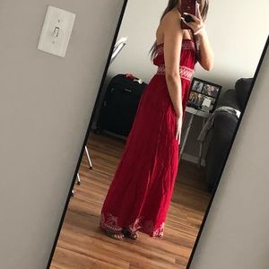 ❌SOLD❌ 
red strapless maxi dress